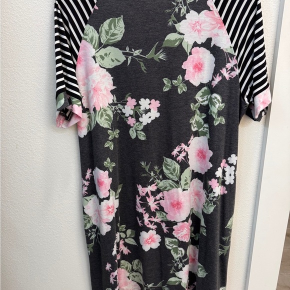 Southern Stitch Floral & Stripe Raglan Sleeve Dress | Size L - Picture 2 of 3